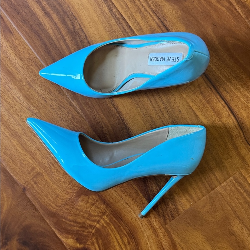 Steve Madden Sky Blue Patent Pointed Heels